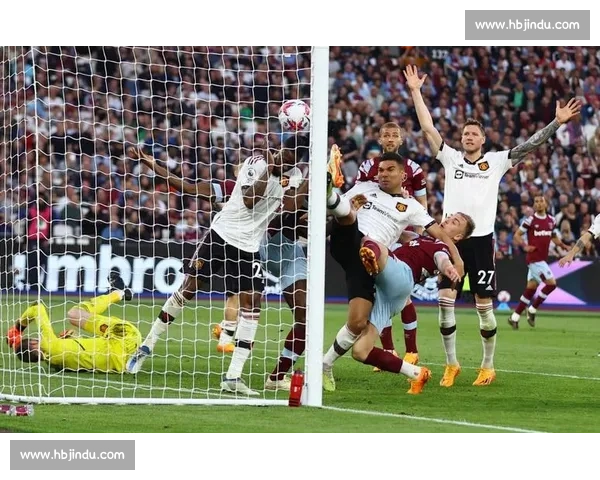 罗马诺：斯托克城门将约翰逊离队在即，西汉姆联领跑英超争夺战